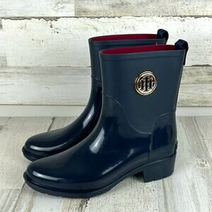 Tommy Hilfiger Women’s 5 Navy Blue Waterproof Ankle Rain Boots Low Heel NEW